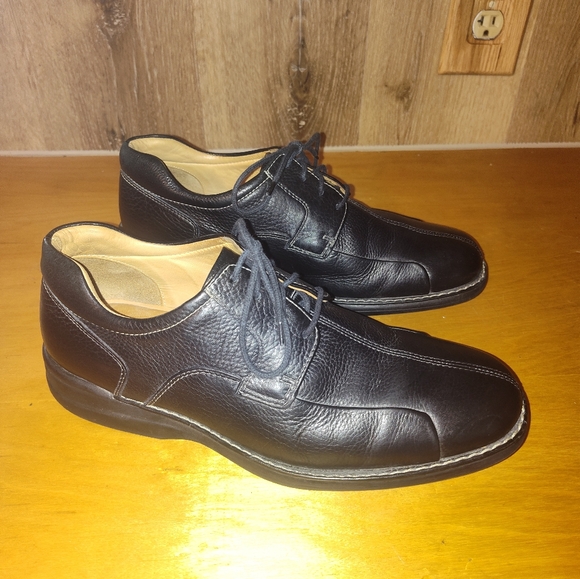 Johnson & Murphy - Picture 1 of 12